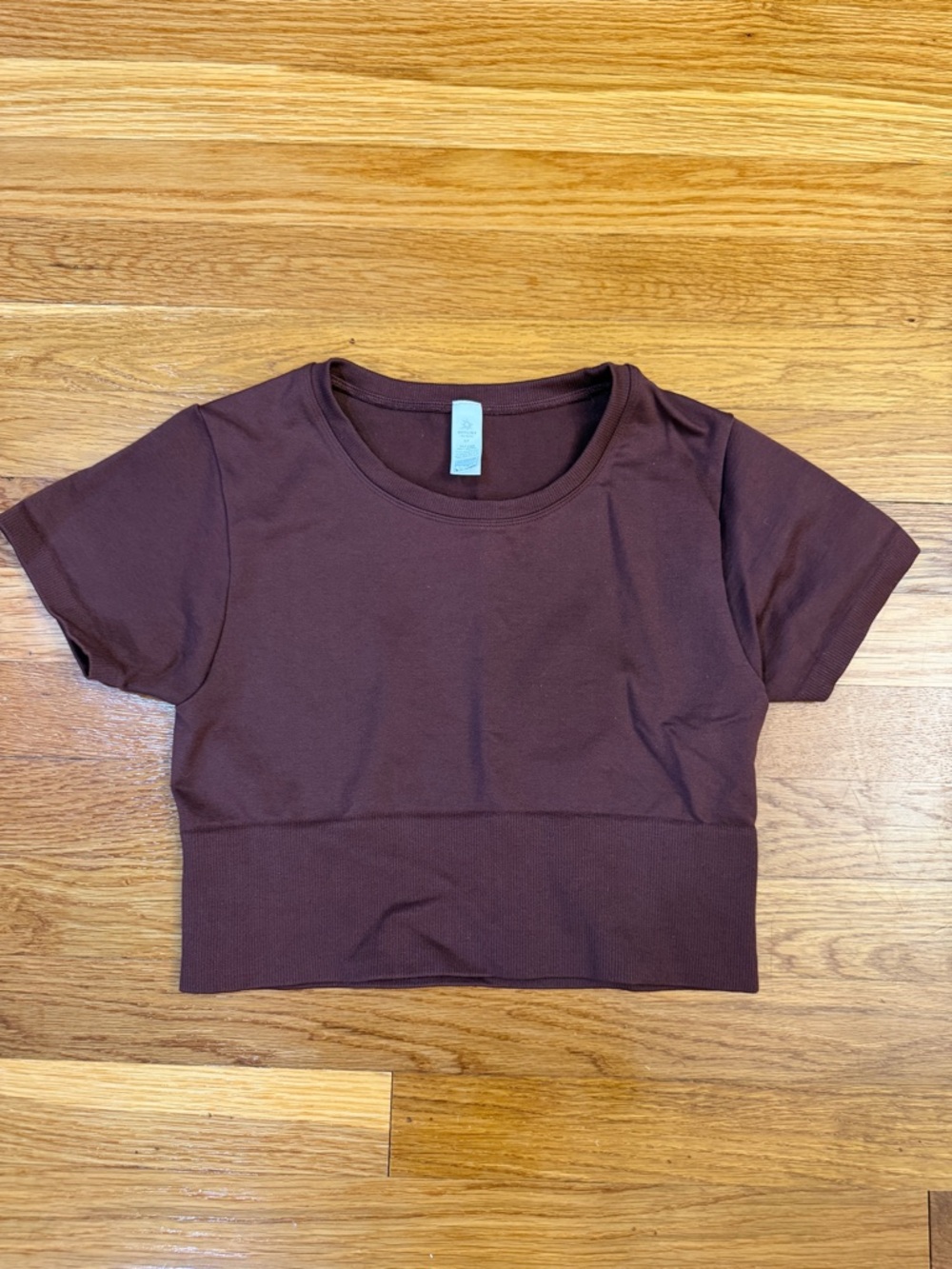 Offline by Aerie Seamless Crop Top Tee Shirt in Brown - Size Small - Picture 6 of 7